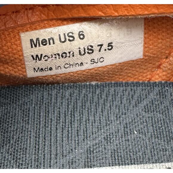 Vans Koi Orange Blue Fish Slip On Limited Edition Men’s 6/ Women’s 7.5 - Picture 9 of 10